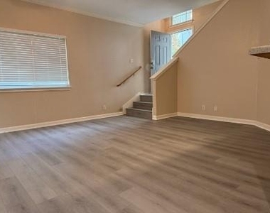 1729 Constantino Cir - Photo Thumbnail 2