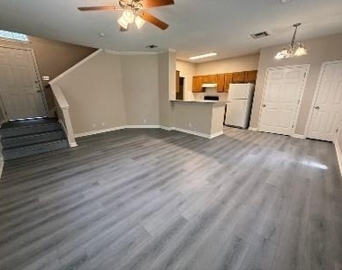 1729 Constantino Cir - Photo Thumbnail 5