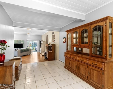 6545 Newcastle Road - Photo Thumbnail 7