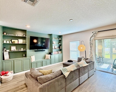 3284 Penny Cove Lane - Photo Thumbnail 9