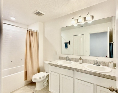 3284 Penny Cove Lane - Photo Thumbnail 17