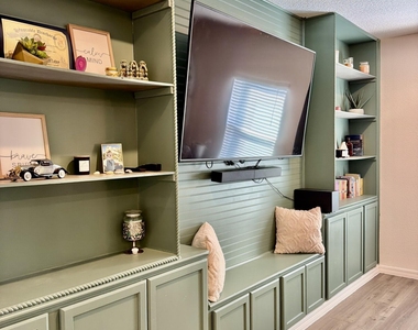 3284 Penny Cove Lane - Photo Thumbnail 8