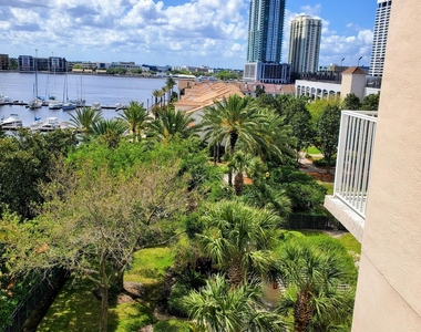 400 E Bay Street - Photo Thumbnail 3