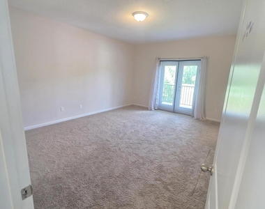 2122 Hawkeye Place - Photo Thumbnail 32