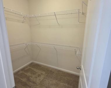 2122 Hawkeye Place - Photo Thumbnail 37