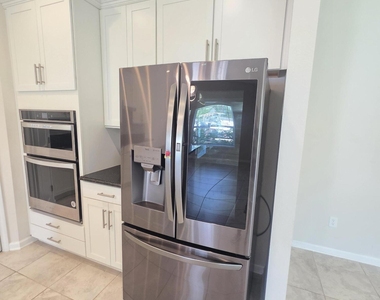 2122 Hawkeye Place - Photo Thumbnail 17