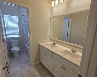 2122 Hawkeye Place - Photo Thumbnail 45