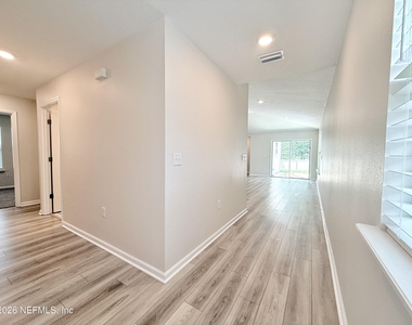 1705 Carter Landing Boulevard - Photo Thumbnail 5