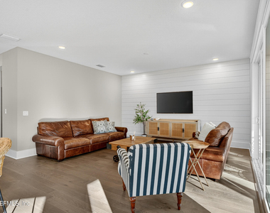 434 Settlers Landing Drive - Photo Thumbnail 13