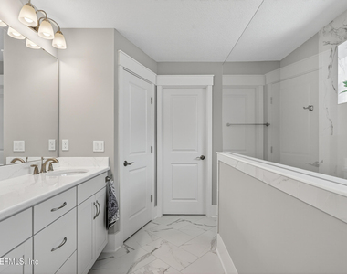 434 Settlers Landing Drive - Photo Thumbnail 17