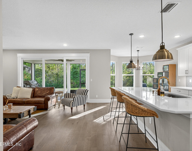 434 Settlers Landing Drive - Photo Thumbnail 4