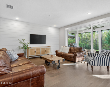 434 Settlers Landing Drive - Photo Thumbnail 12