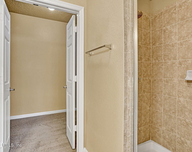 8539 Gate Parkway - Photo Thumbnail 12