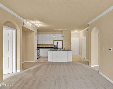 8539 Gate Parkway - Photo Thumbnail 14