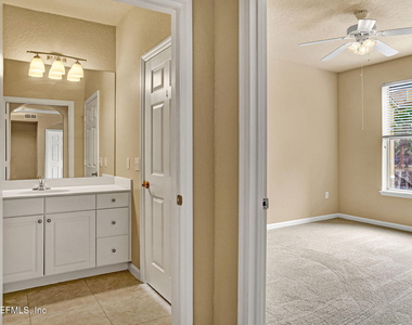 8539 Gate Parkway - Photo Thumbnail 8