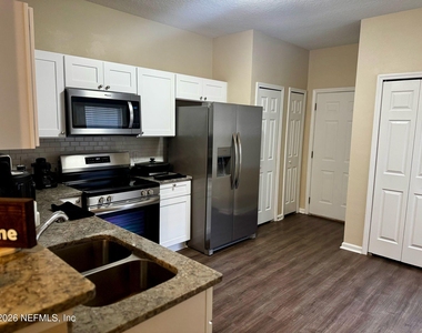 7946 Melvin Road - Photo Thumbnail 3