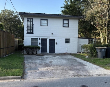 3552 College Street - Photo Thumbnail 1