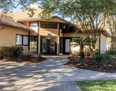 13009 Bent Pine Court E - Photo Thumbnail 16