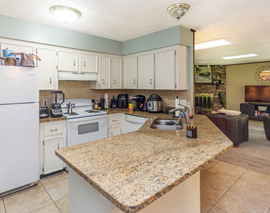 13009 Bent Pine Court E - Photo Thumbnail 8