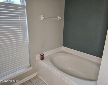 2573 Cold Creek Boulevard - Photo Thumbnail 12
