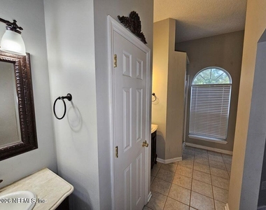 2573 Cold Creek Boulevard - Photo Thumbnail 11