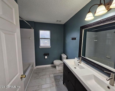 2573 Cold Creek Boulevard - Photo Thumbnail 9