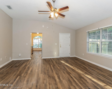6401 Sarahs View Court - Photo Thumbnail 7