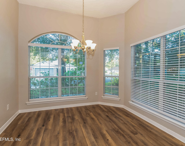 6401 Sarahs View Court - Photo Thumbnail 2