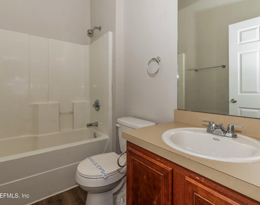 6401 Sarahs View Court - Photo Thumbnail 8