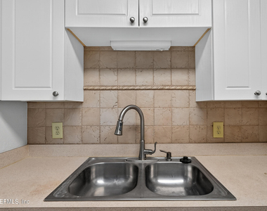 10200 Belle Rive Boulevard - Photo Thumbnail 9