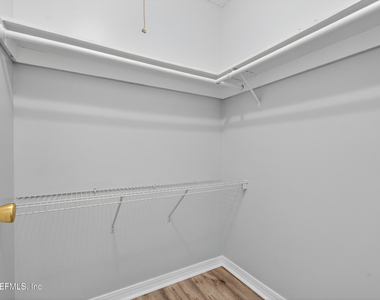 10200 Belle Rive Boulevard - Photo Thumbnail 11