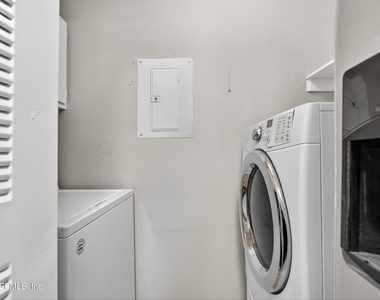 10200 Belle Rive Boulevard - Photo Thumbnail 19