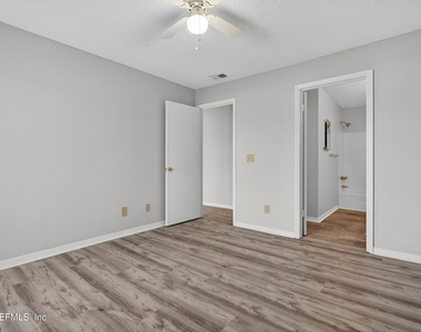 10200 Belle Rive Boulevard - Photo Thumbnail 14