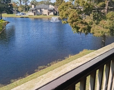 10200 Belle Rive Boulevard - Photo Thumbnail 24