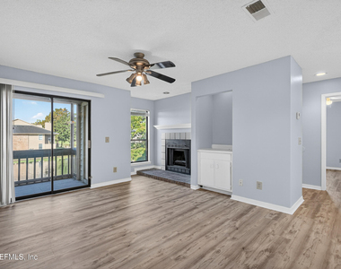 10200 Belle Rive Boulevard - Photo Thumbnail 3