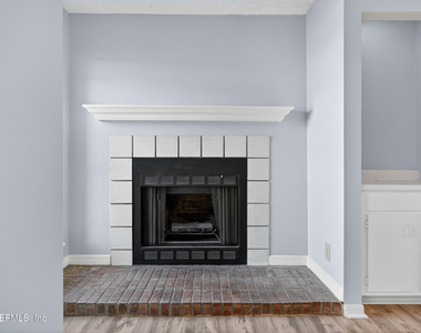 10200 Belle Rive Boulevard - Photo Thumbnail 7