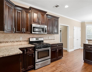 3475 Golfe Links Drive - Photo Thumbnail 7
