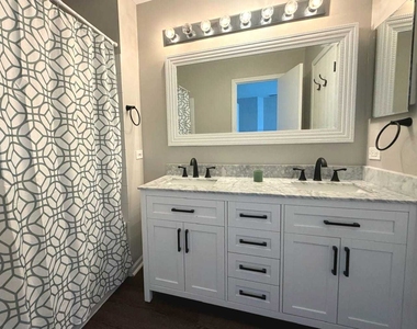 14910 W Victoria Crossing - Photo Thumbnail 9