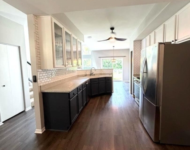 14910 W Victoria Crossing - Photo Thumbnail 3