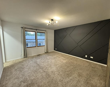 2s151 Avondale Lane - Photo Thumbnail 9