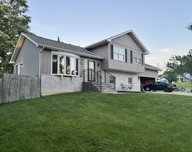 2s151 Avondale Lane - Photo Thumbnail 24