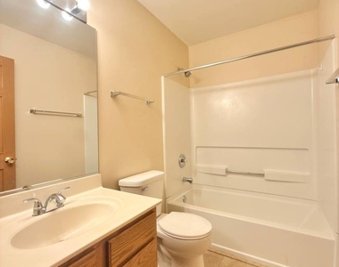 3192 Ketch Court - Photo Thumbnail 12