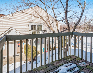 450 Bridle Trail - Photo Thumbnail 25