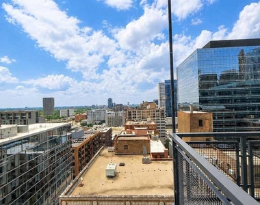 565 W Quincy Street - Photo Thumbnail 16