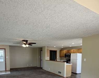1526 Northfield Meadows Boulevard - Photo Thumbnail 2