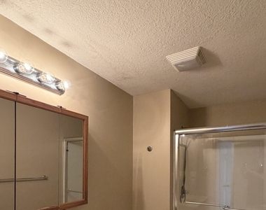 1526 Northfield Meadows Boulevard - Photo Thumbnail 6