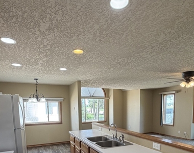 1526 Northfield Meadows Boulevard - Photo Thumbnail 3