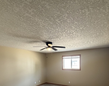 1526 Northfield Meadows Boulevard - Photo Thumbnail 5