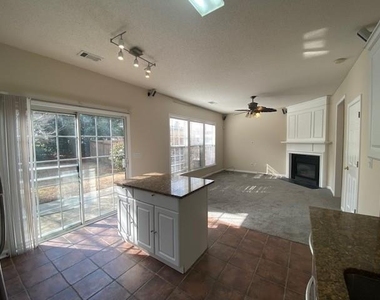 5463 Medlock Corners Drive - Photo Thumbnail 7