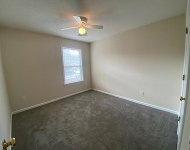5463 Medlock Corners Drive - Photo Thumbnail 23